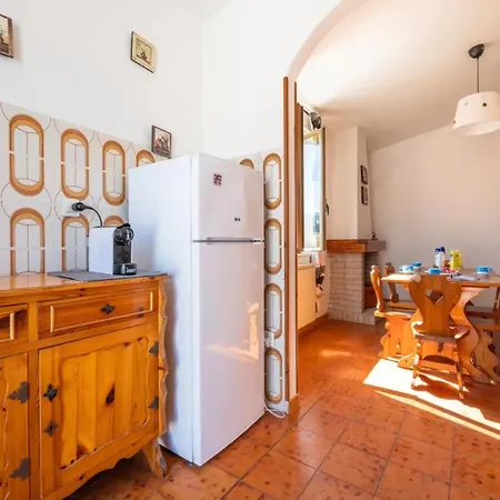 Relaxing 50mt From The Sea Daire